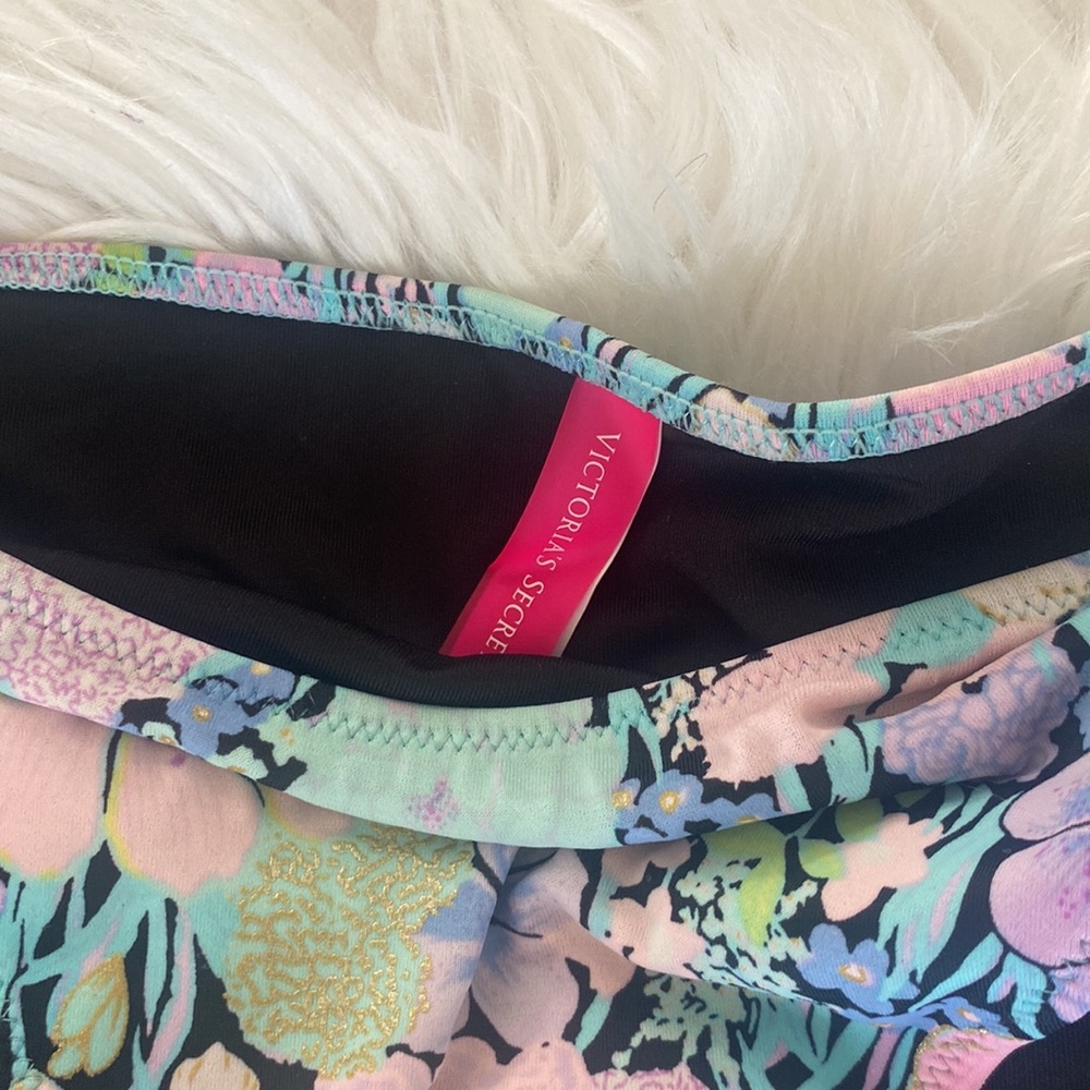 SOLD Victoria Secret Floral Bikini Set - Picture 4 of 6